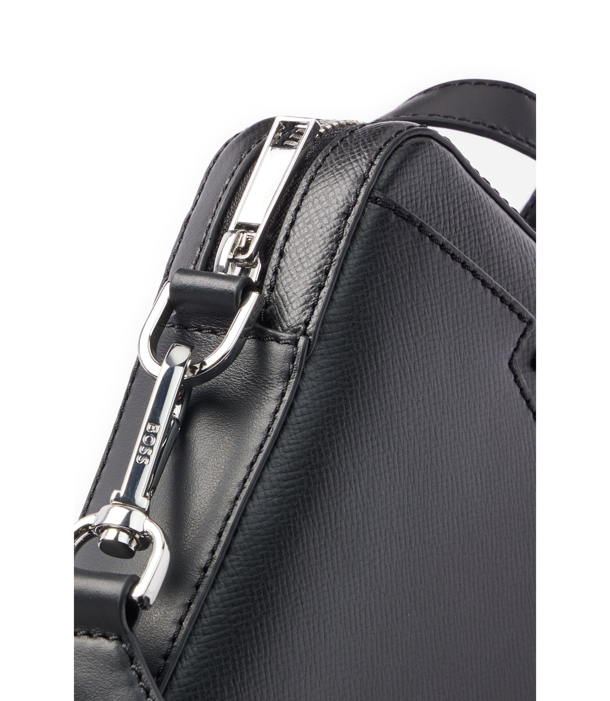 hbna50512087_001_241?wid=1980&