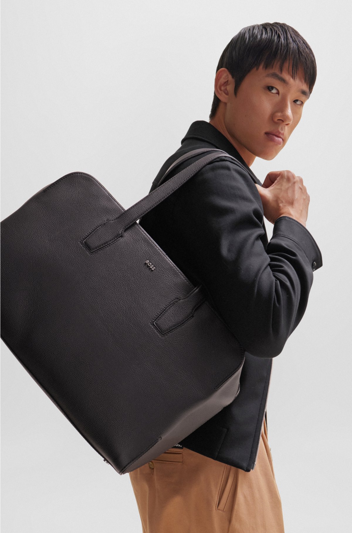 BOSS - Zipped holdall in grained leather with logo lettering