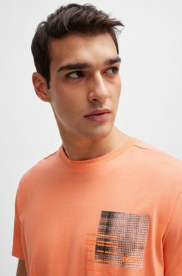 Camiseta regular fit de algod&oacute;n con ilustraci&oacute;n de temporada, Rojo claro