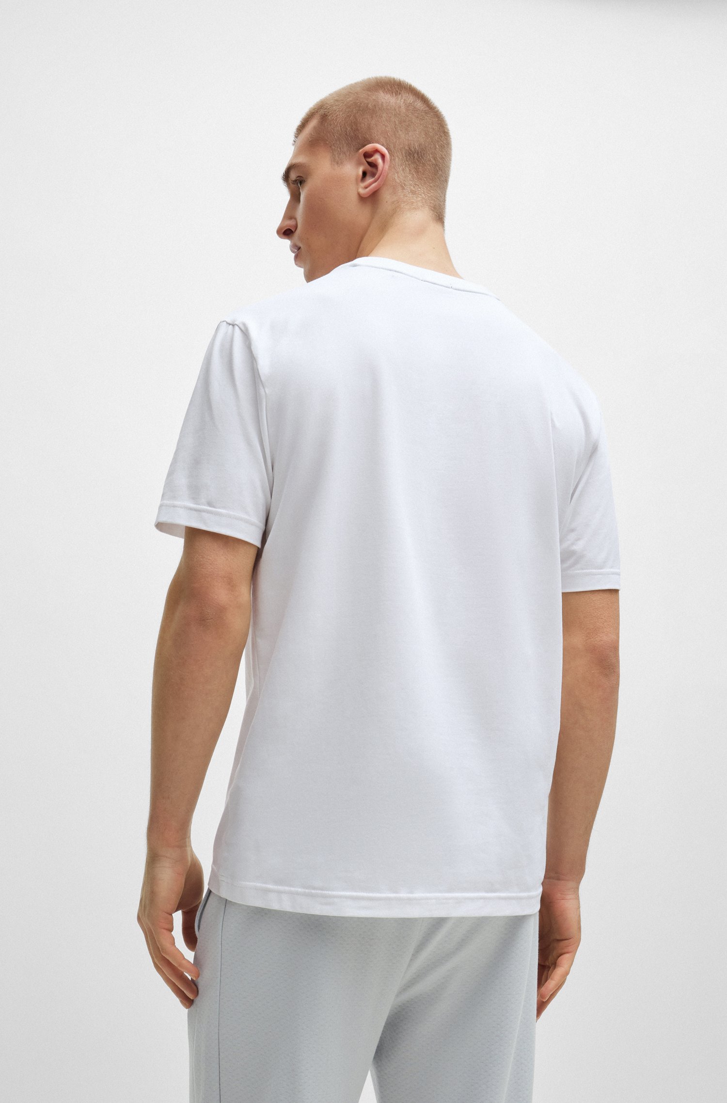 Camiseta regular fit de algodón elástico con logo diseño