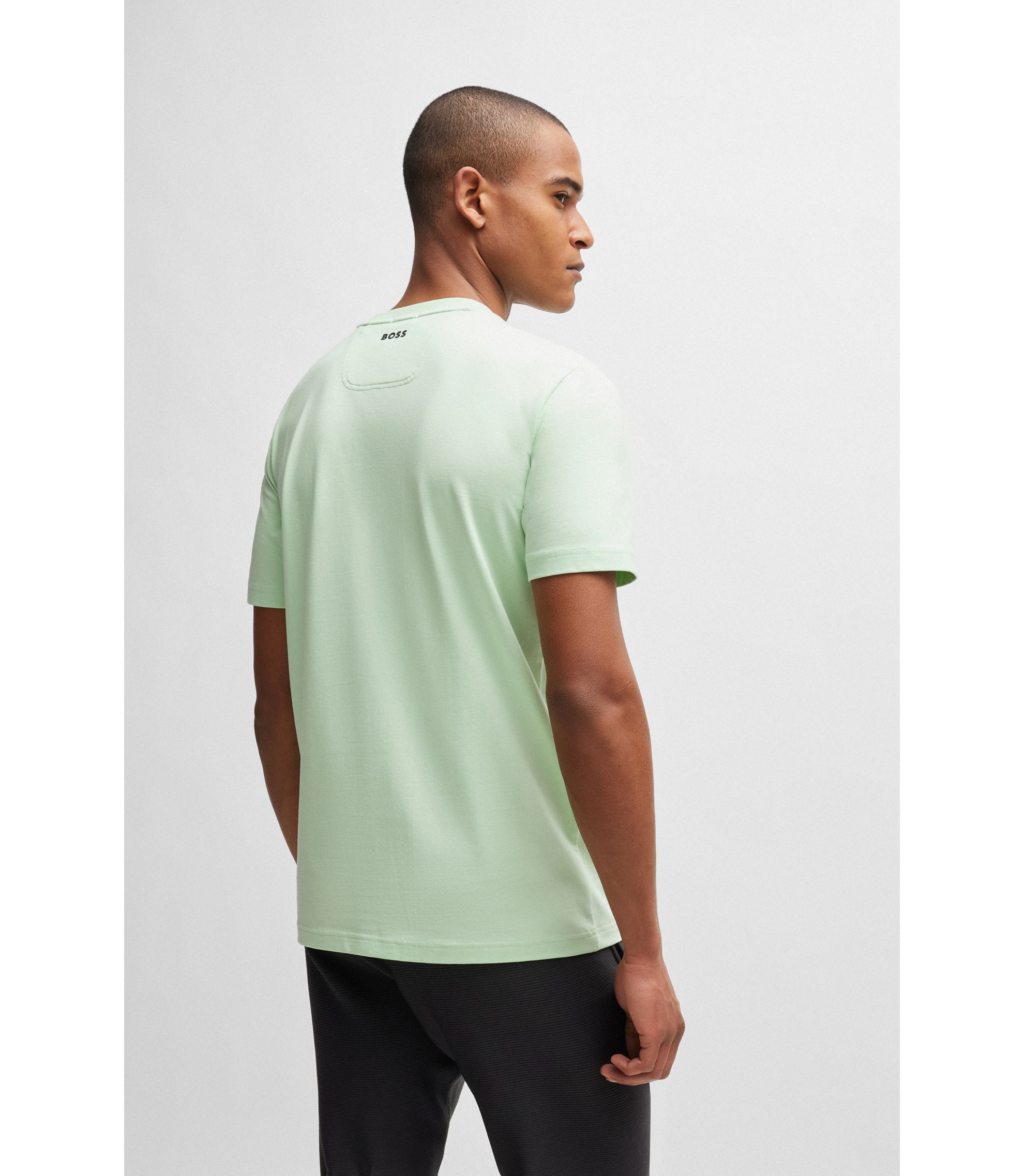 hbna50513010_388_360?wid=1980&