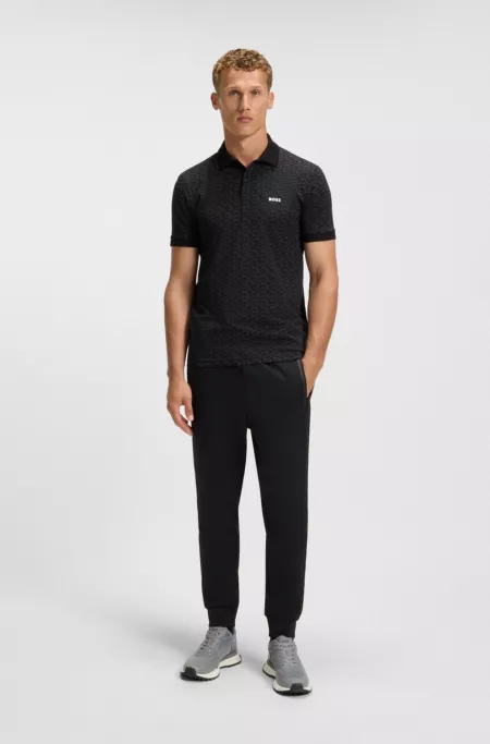 Mesh-detail trainers in mixed materials