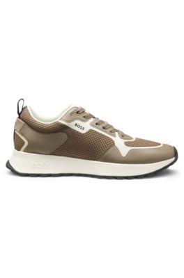 Deportivas de mezcla de materiales con detalles de malla y de la marca, Caqui