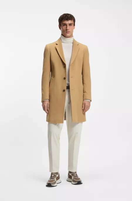 Mesh-detail trainers in mixed materials