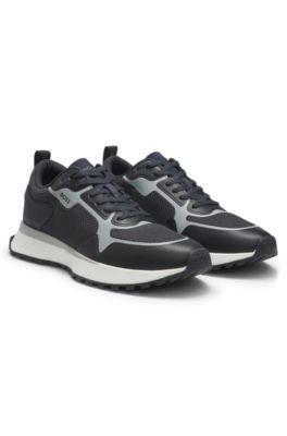 Deportivas de mezcla de materiales con detalles de malla y de la marca, Celeste