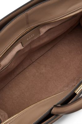 Leather tote bag with detachable pouch, Beige