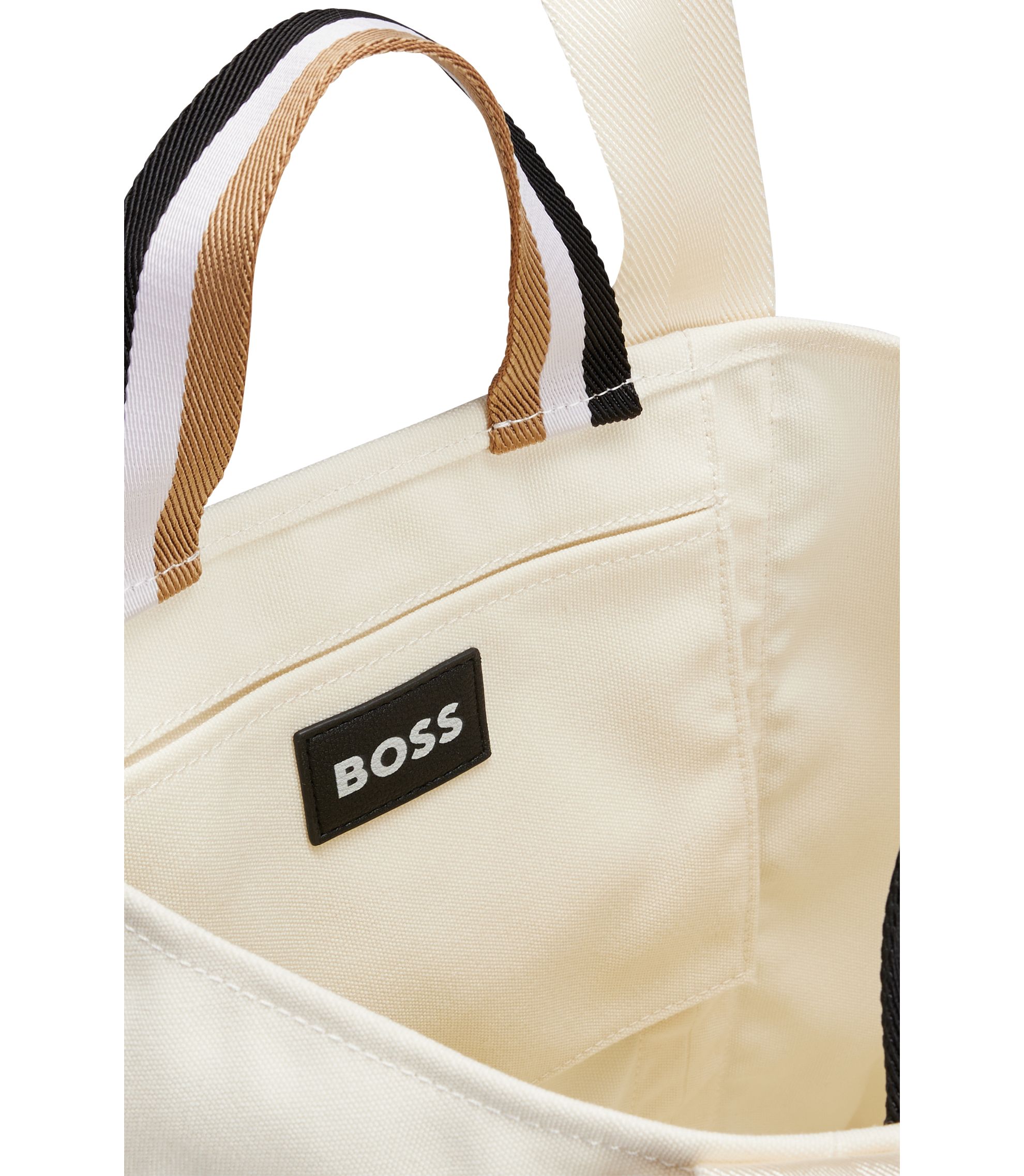 hbna50513291_114_240?wid=1980&