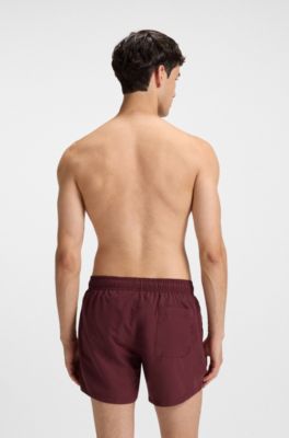 Ba&ntilde;ador tipo shorts con logo estampado vertical, Rojo oscuro