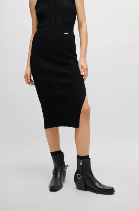 Midi tube skirt in irregular-rib crepe
