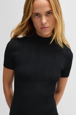 Vestido slim fit en crep&eacute; de canal&eacute; irregular, Negro