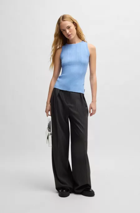Slim-fit sleeveless top with irregular ribbed structure
