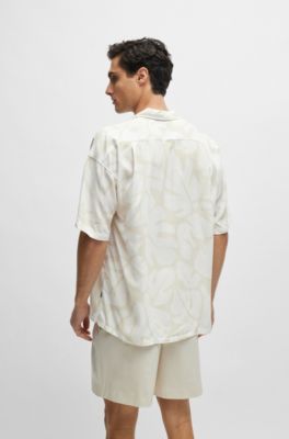 Camisa relaxed fit con estampado de temporada y cuello cubano, Blanco