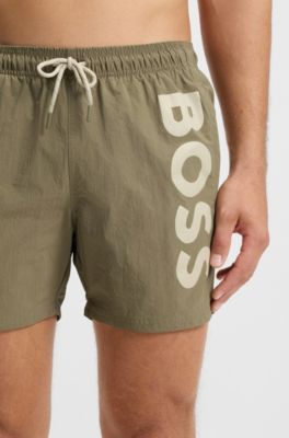 Ba&ntilde;ador en tejido de secado r&aacute;pido con logo vertical estampado, Marr&oacute;n claro