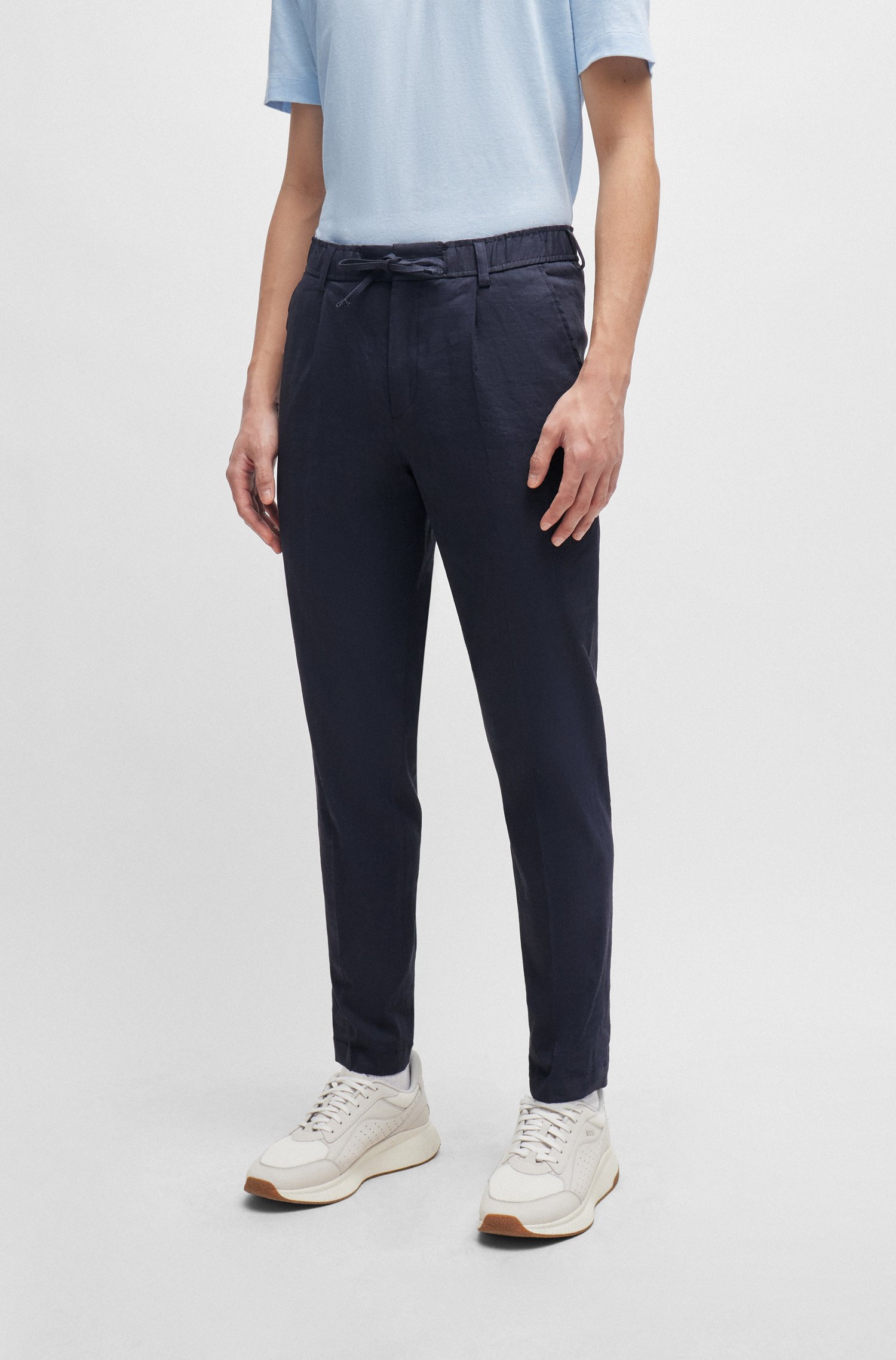 Relaxed-fit trousers a linen blend