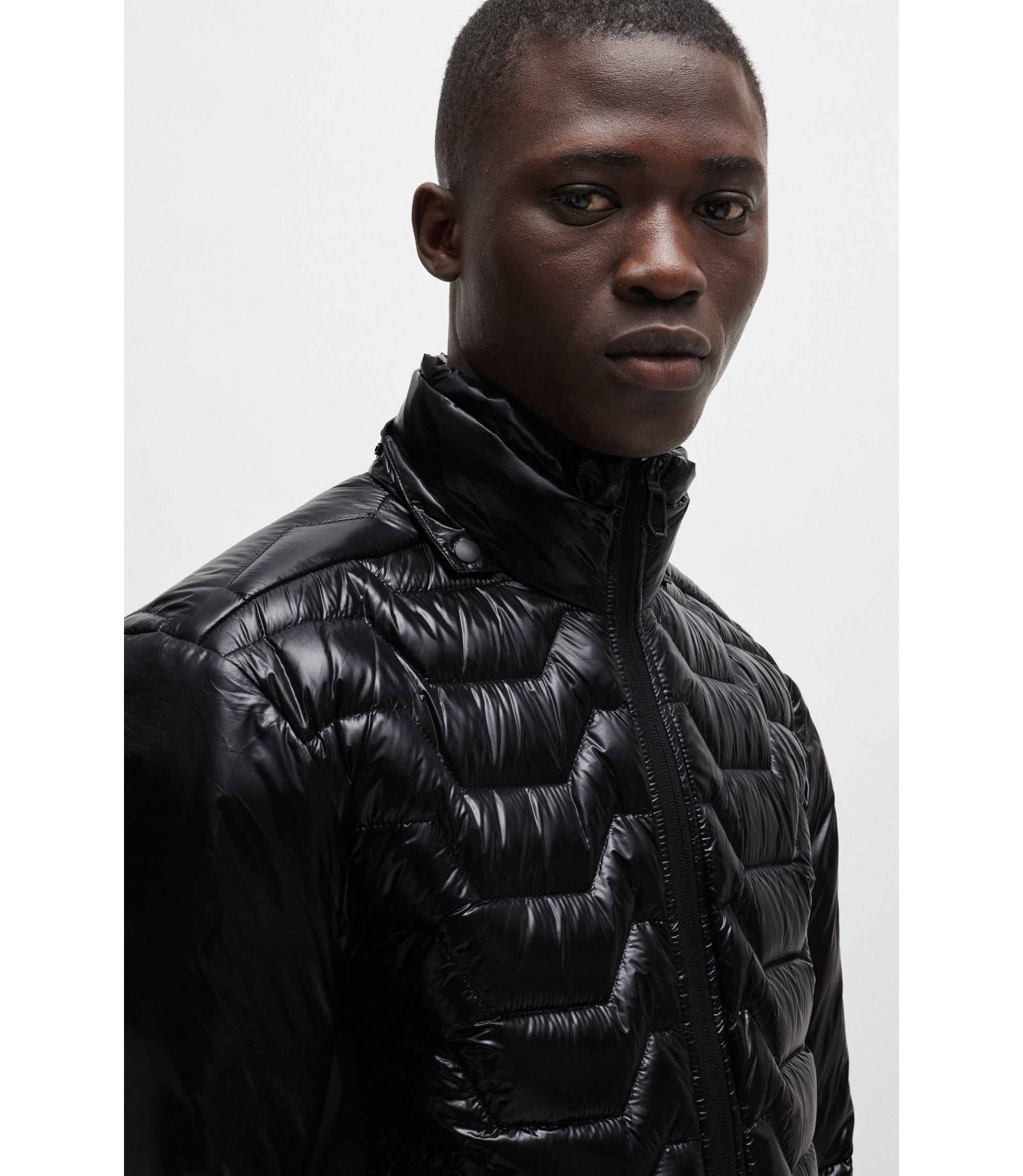 hbna50514894_001_340?wid=1980&