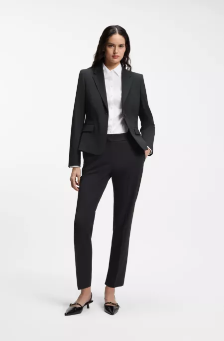 Slim-fit trousers with a cropped length