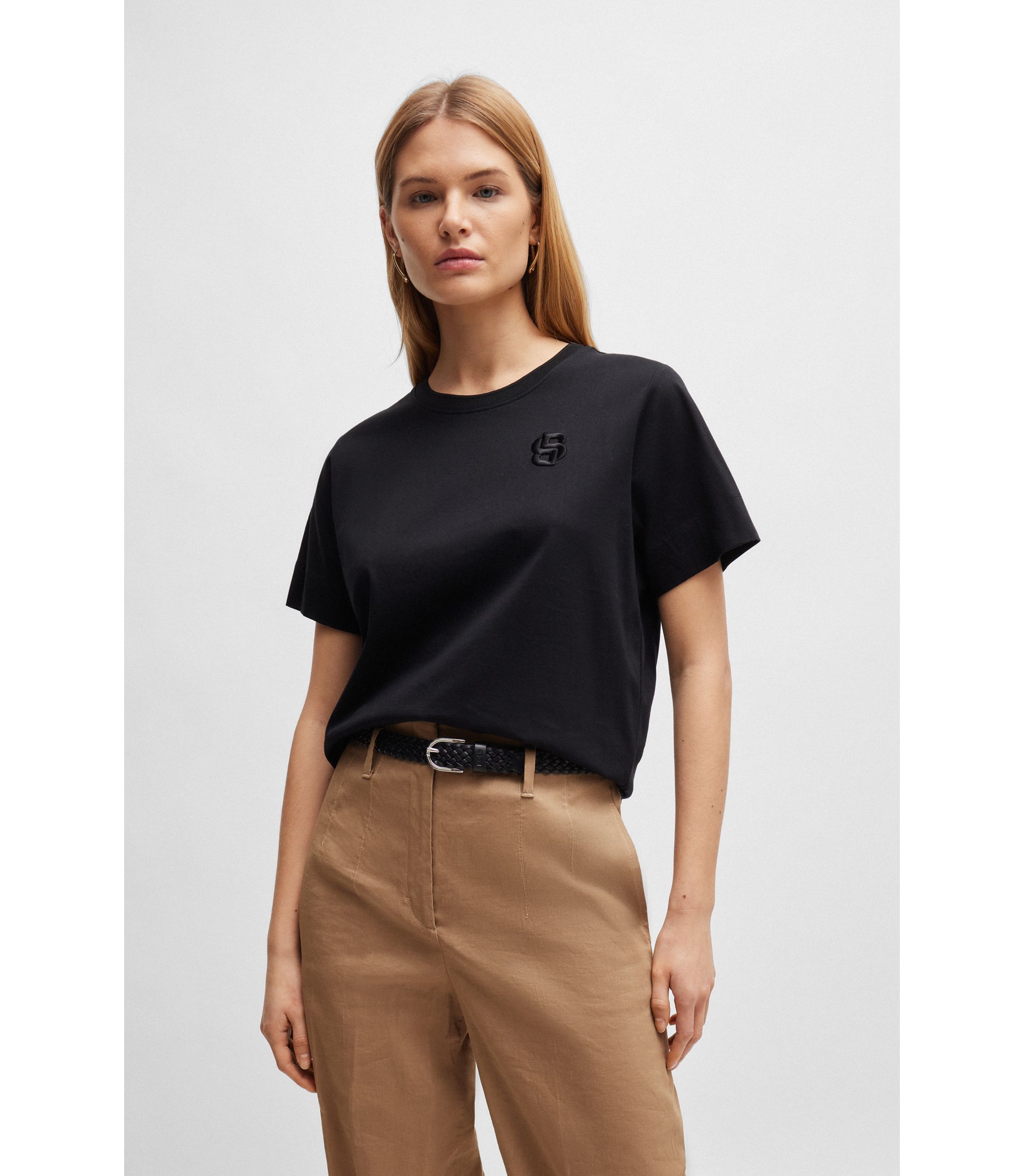 hbna50516501_001_300?wid=1980&