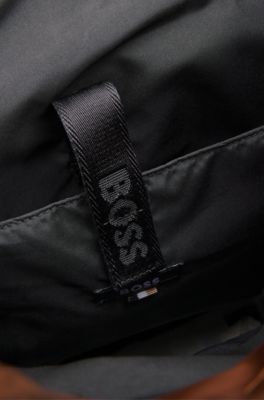Mochila de sarga con monograma Double B, Marr&oacute;n