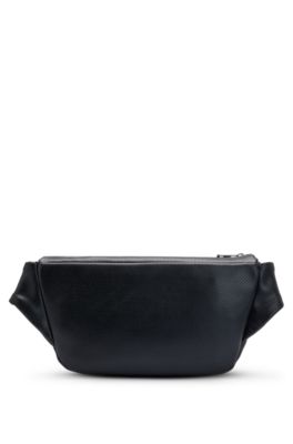 Ri&ntilde;onera de piel sint&eacute;tica perforada con letras de logo, Negro