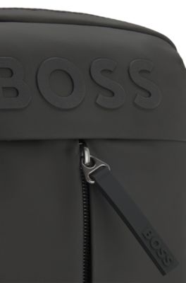 Bolso mensajero de piel sint&eacute;tica con logo tonal, Negro
