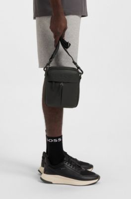 Tonal-logo reporter bag in faux leather, Black