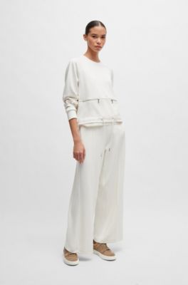 Deportivas de piel con cordones y ribetes de ante, Beige