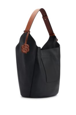 HUGOバッグ BOSS - Grained-leather bucket bag with detachable pouch - Black