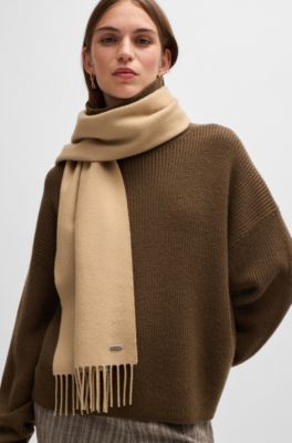 BOSS - Logo-rivet scarf in wool - Beige