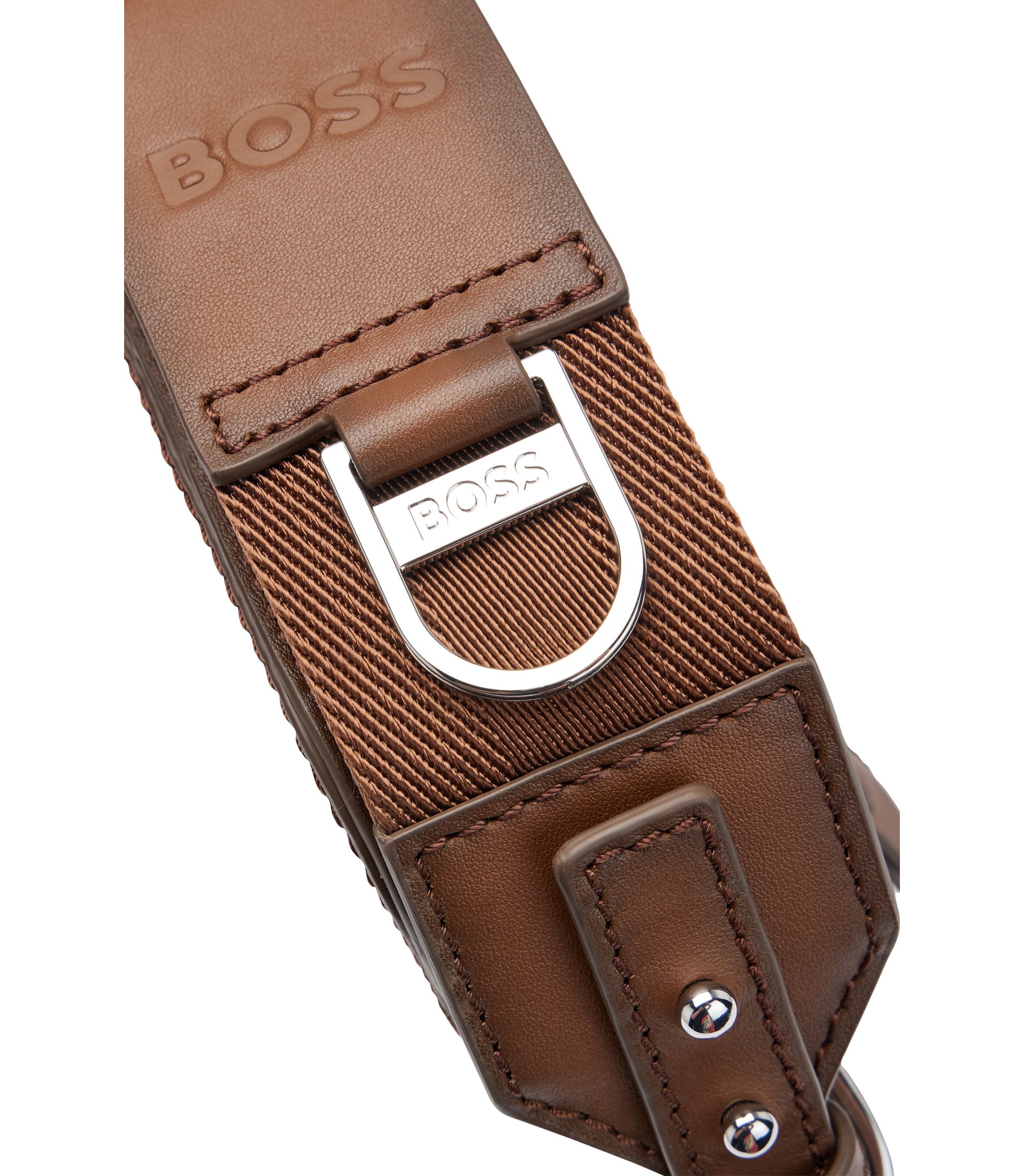 hbna50517264_210_241?wid=1980&