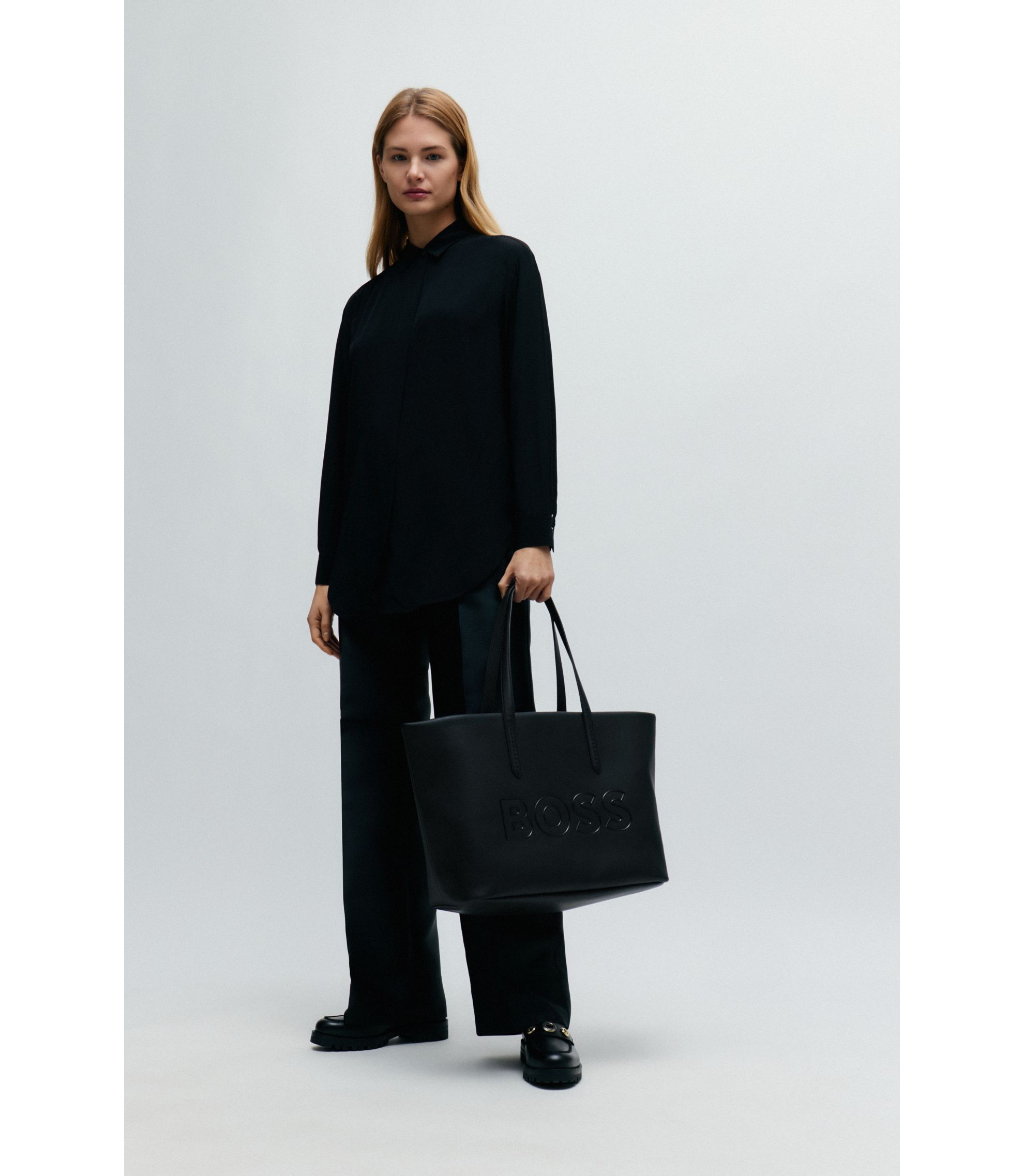 hbna50517778_001_300?wid=1980&