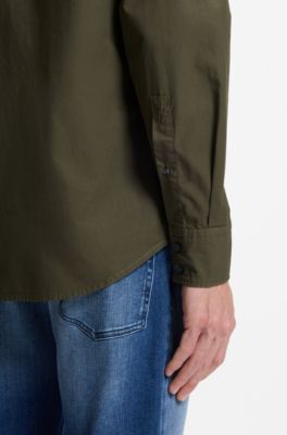 Camisa regular fit en popel&iacute;n de algod&oacute;n con logo bordado, Verde