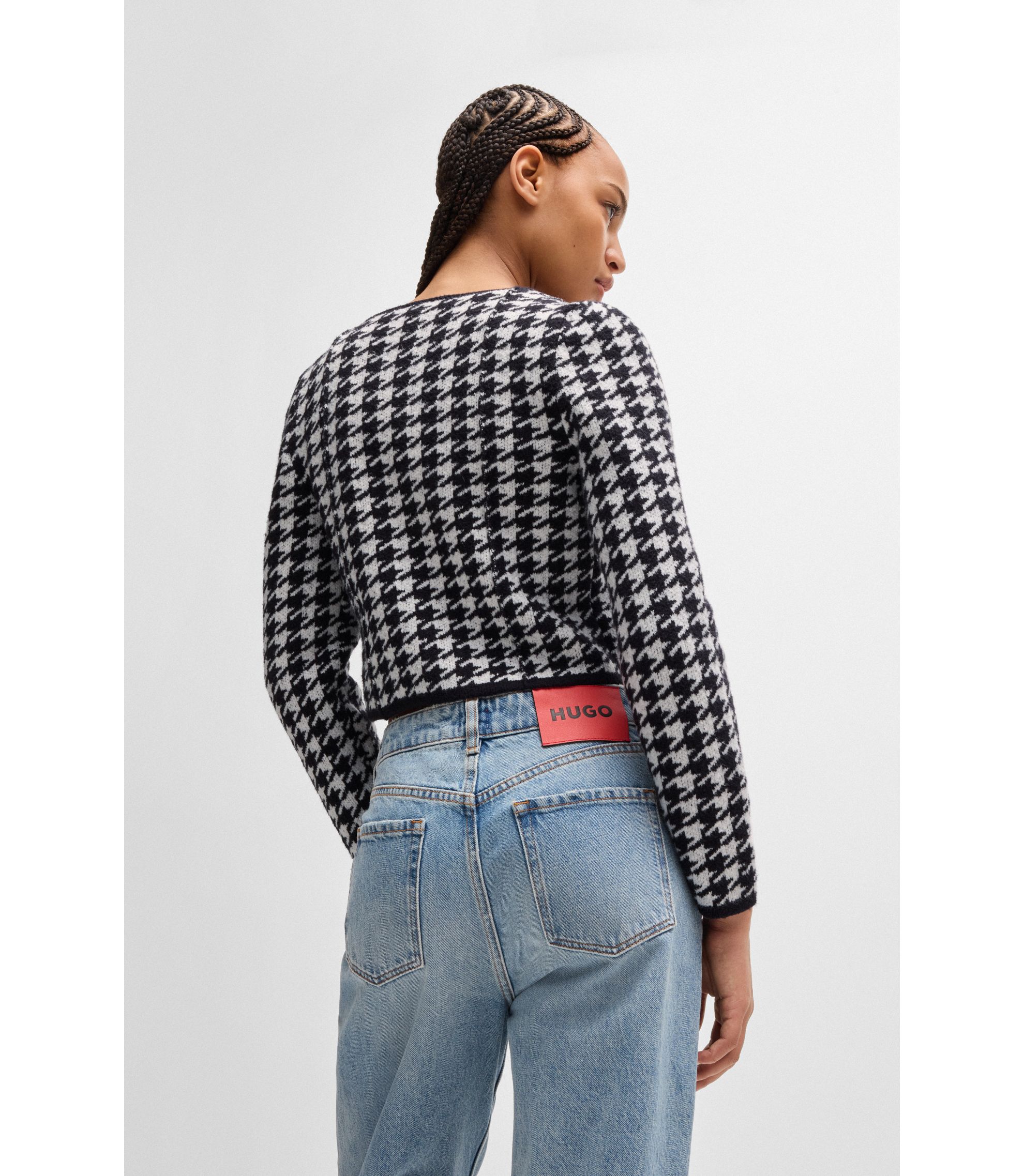 【美品】HUGO BOSS　ニット カーディガン　XXXL　千鳥柄　現行モデル 美品】HUGO BOSS ニット カーディガン XXXL 千鳥柄 現行モデル 美品