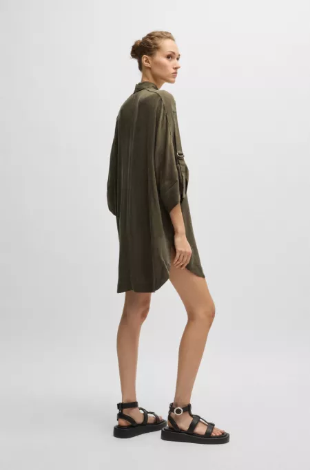 Relaxed-fit shirt dress with concealed closure