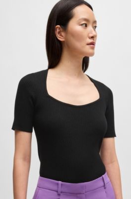 Jersey de manga corta y cuello rectangular en tejido el&aacute;stico de canal&eacute;, Negro