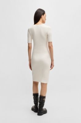 Vestido slim fit en tejido el&aacute;stico de canal&eacute;, Blanco