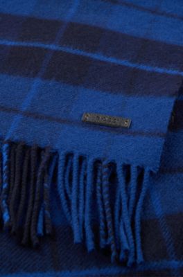 Wool scarf with twisted fringes, Light Blue