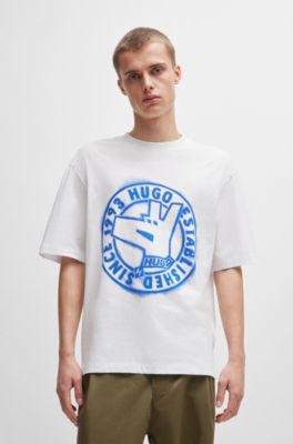 Camiseta regular fit de punto de algod&oacute;n con ilustraci&oacute;n de la marca, Blanco