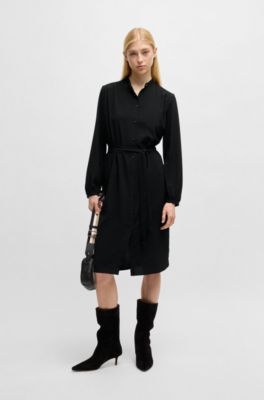 Vestido camisero de crep&eacute; georgette con cuello mao y cintur&oacute;n, Negro