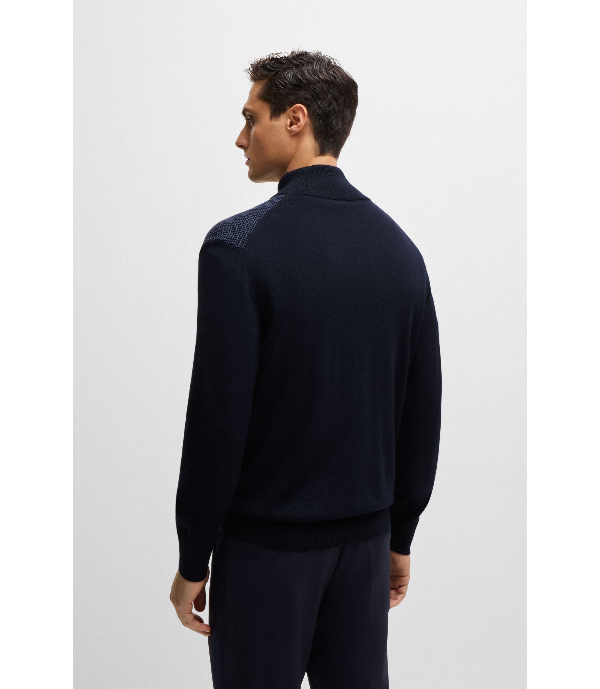 hbna50519621_404_360?wid=1980&