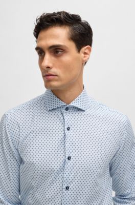 Camisa slim fit de algod&oacute;n el&aacute;stico con estampado, Celeste