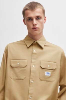 Camisa de sarga de algod&oacute;n con etiqueta con logo, Beige