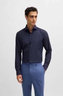 Camisa slim fit en material t&eacute;cnico el&aacute;stico con estructura, Azul oscuro
