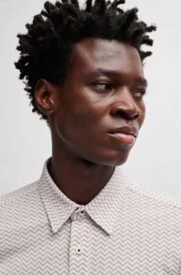 Camisa slim fit estampada en tejido el&aacute;stico t&eacute;cnico, Blanco