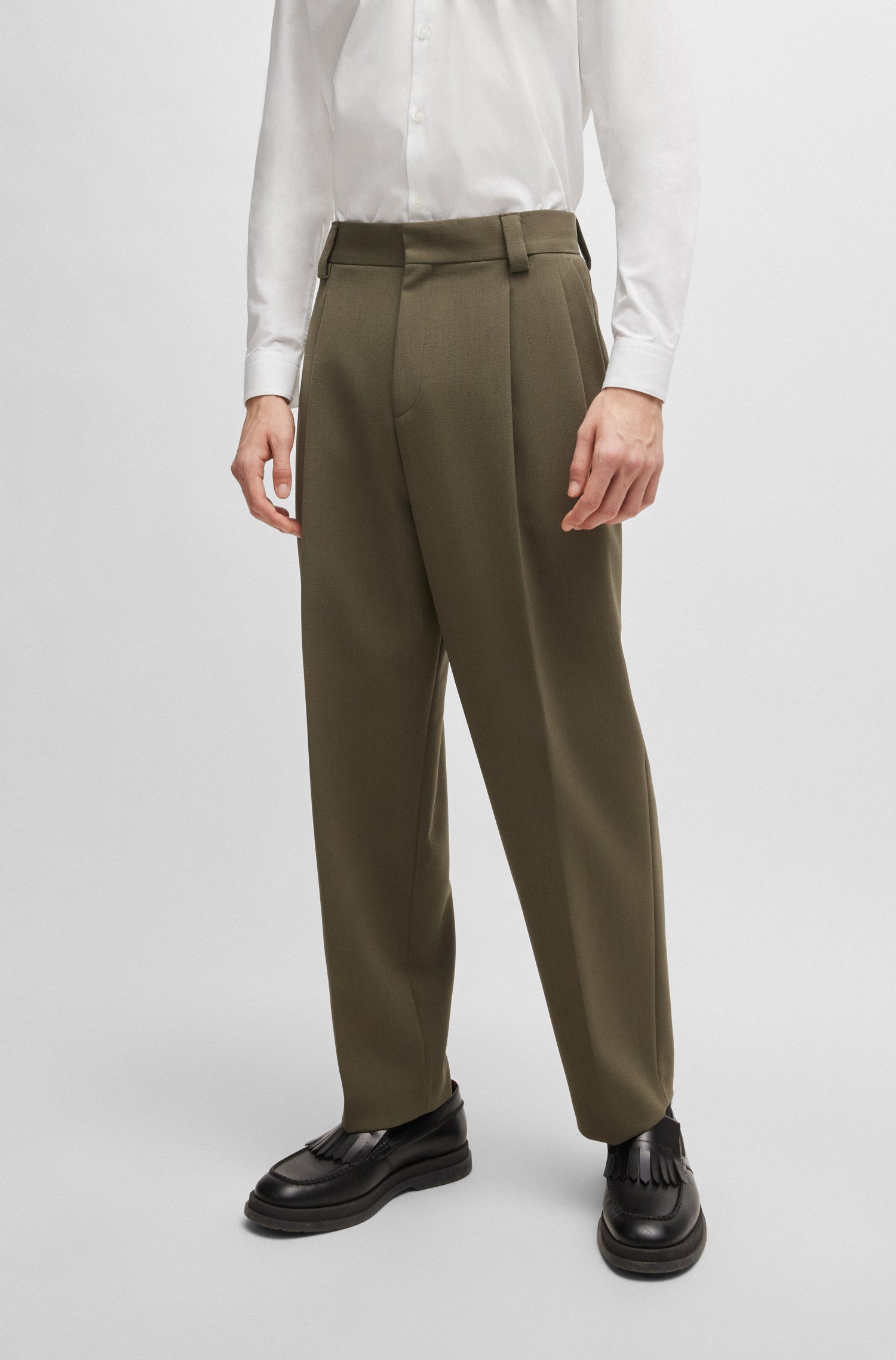 Tailored trousers a stretch-wool blend