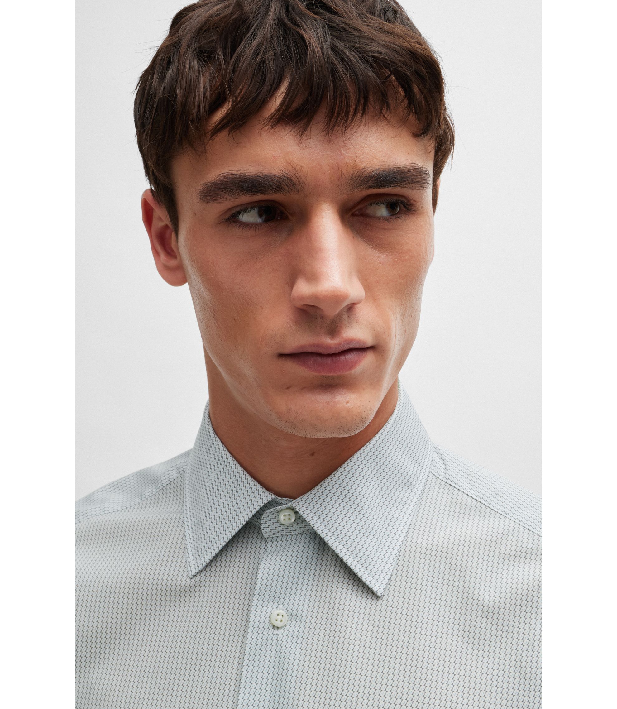 hbna50520518_376_340?wid=1980&