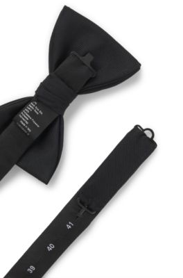 Pre-tied bow tie in a silk blend, Black