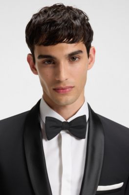 Pre-tied bow tie in a silk blend, Black
