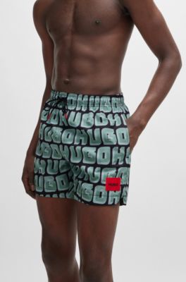 Ba&ntilde;ador tipo shorts de secado r&aacute;pido con logo estampado por toda la prenda, Cal