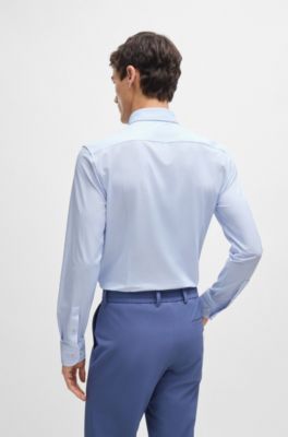 Camisa slim fit en material t&eacute;cnico el&aacute;stico con estampado geom&eacute;trico, Celeste