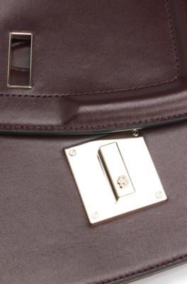 Signature-hardware saddle bag in leather, Light Purple